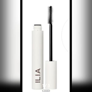 ILIA Limitless Lash Lengthening Clean Mascara After Midnight - soft black.